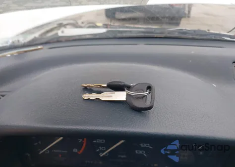 1991 Honda Accord Lx/Ex from USA, damaged, VIN 1HGCB7650MA213423